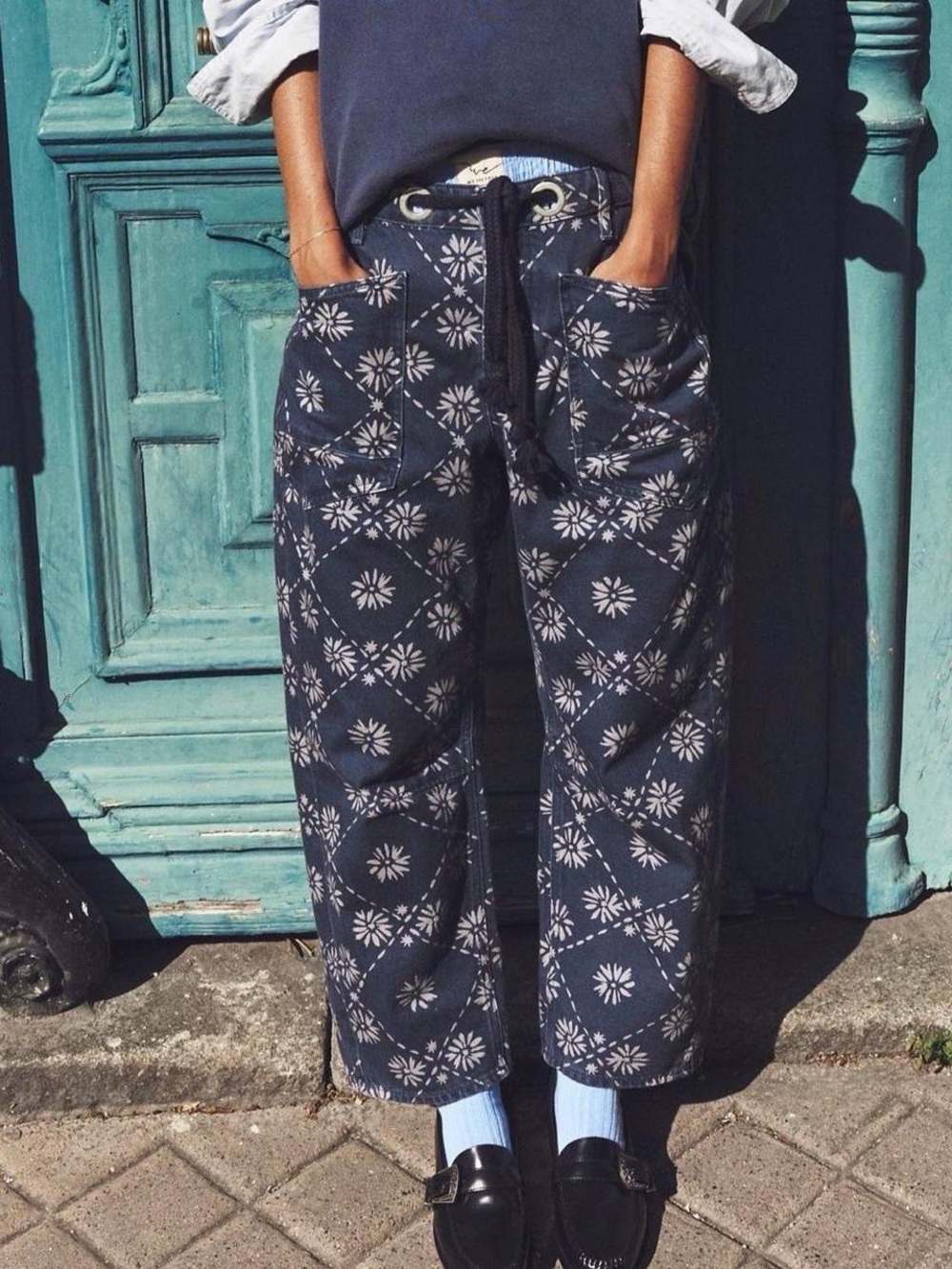 Free People We The Free Moxie Printed Low Slung Blue Barrel Jeans